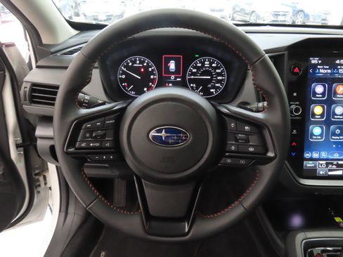 Used 2025 Subaru Crosstrek 2.5i Limited w/ Crosstrek Mirror Package AWD/4WD image 15