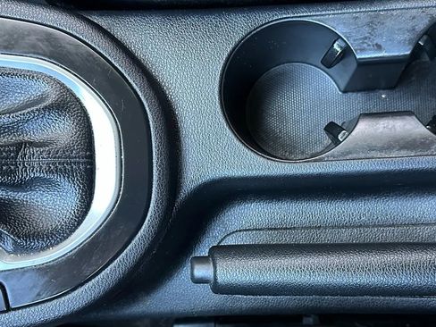 Used 2021 Kia Forte LXS image 17