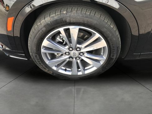 Certified 2025 Cadillac XT6 Premium Luxury w/ LPO, Premium Carpet Package AWD/4WD image 11