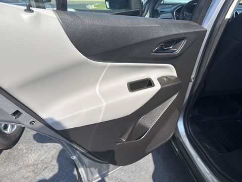 Used 2024 Chevrolet Equinox LS w/ Sport Edition FWD image 12