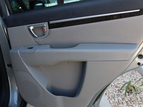 Used 2009 Hyundai Santa Fe GLS image 23