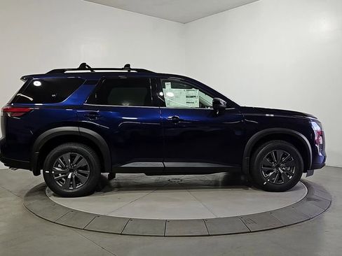New 2026 Nissan Pathfinder SV image 6