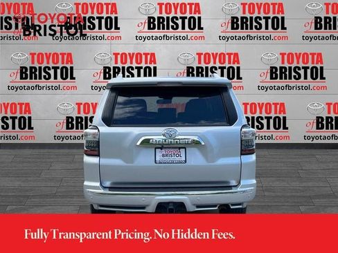 Used 2021 Toyota 4Runner Limited AWD/4WD image 4