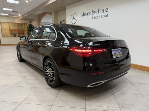 Used 2024 Mercedes-Benz C 300 4MATIC Sedan image 3
