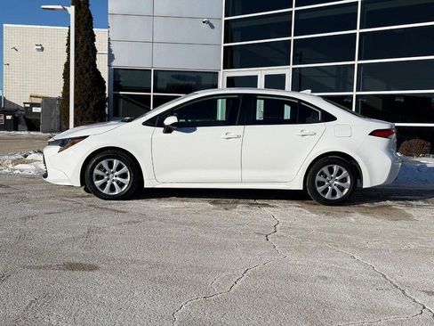 Used 2024 Toyota Corolla LE image 6