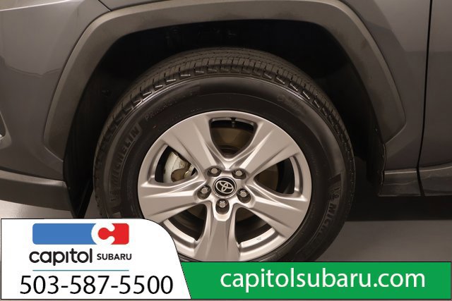 Used 2025 Toyota RAV4 XLE AWD/4WD image 7