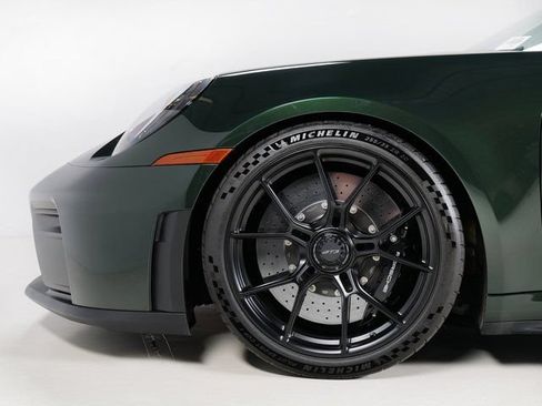 Certified 2025 Porsche 911 GT3 RWD image 33