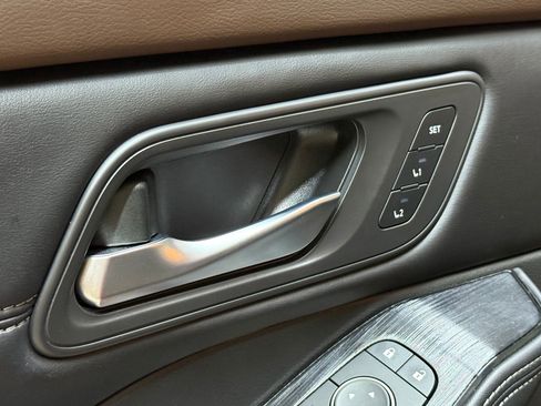 Used 2023 Nissan Rogue SL w/ SL Premium Package image 25