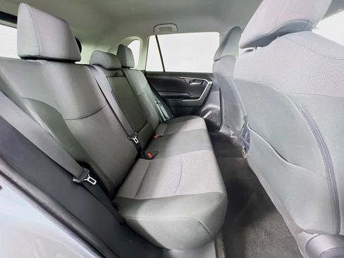 Used 2025 Toyota RAV4 XLE AWD/4WD image 26