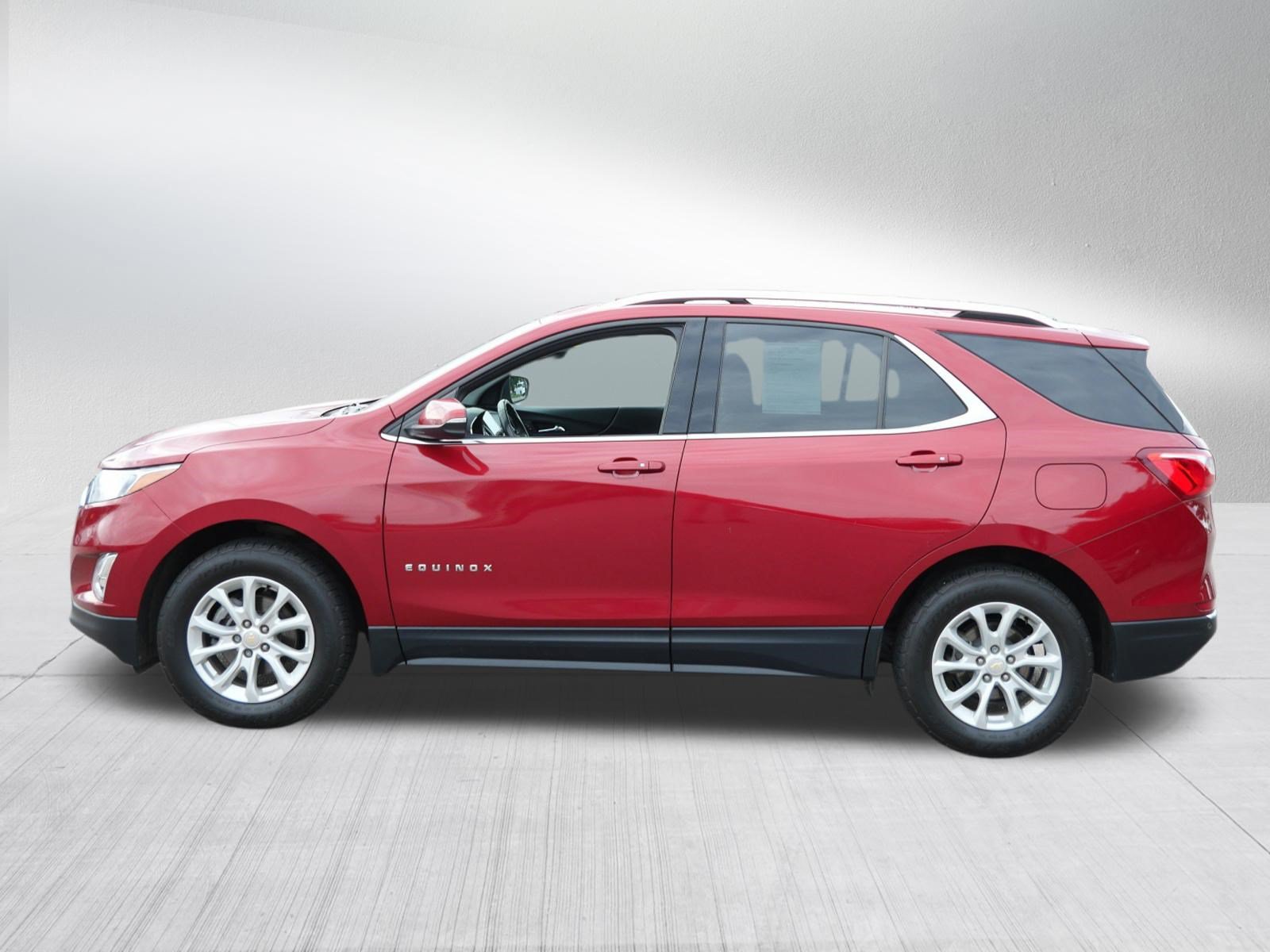 Used 2018 Chevrolet Equinox LT w/ Sun & Infotainment Package AWD/4WD image 4