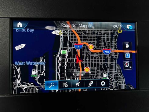 Used 2023 Mercedes-Benz Sprinter 3500 image 26