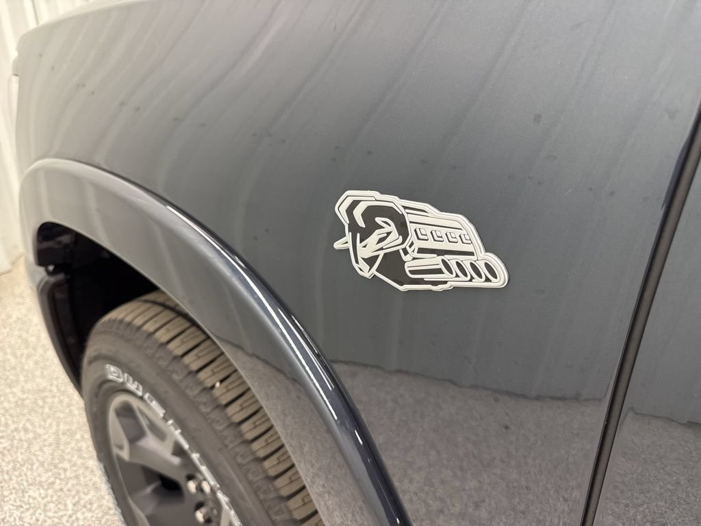 New 2026 RAM 1500 4x4 Crew Cab image 4