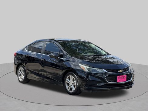 Used 2018 Chevrolet Cruze LT FWD image 7