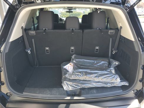 New 2026 Nissan Pathfinder SV image 6