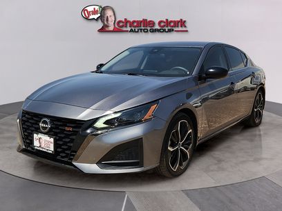 Used 2024 Nissan Altima 2.5 SR