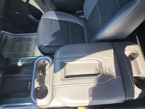 Used 2021 GMC Sierra 2500 SLT w/ SLT Preferred Package AWD/4WD image 25