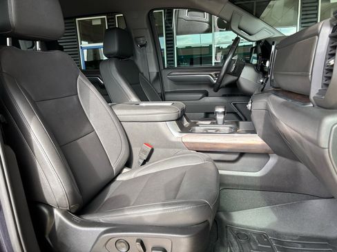 Used 2022 GMC Sierra 1500 SLT w/ SLT Premium Plus Package image 18