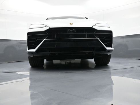 Used 2025 Lamborghini Urus SE AWD/4WD image 32