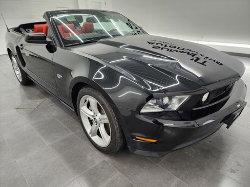 Used 2010 Ford Mustang GT Premium image 52