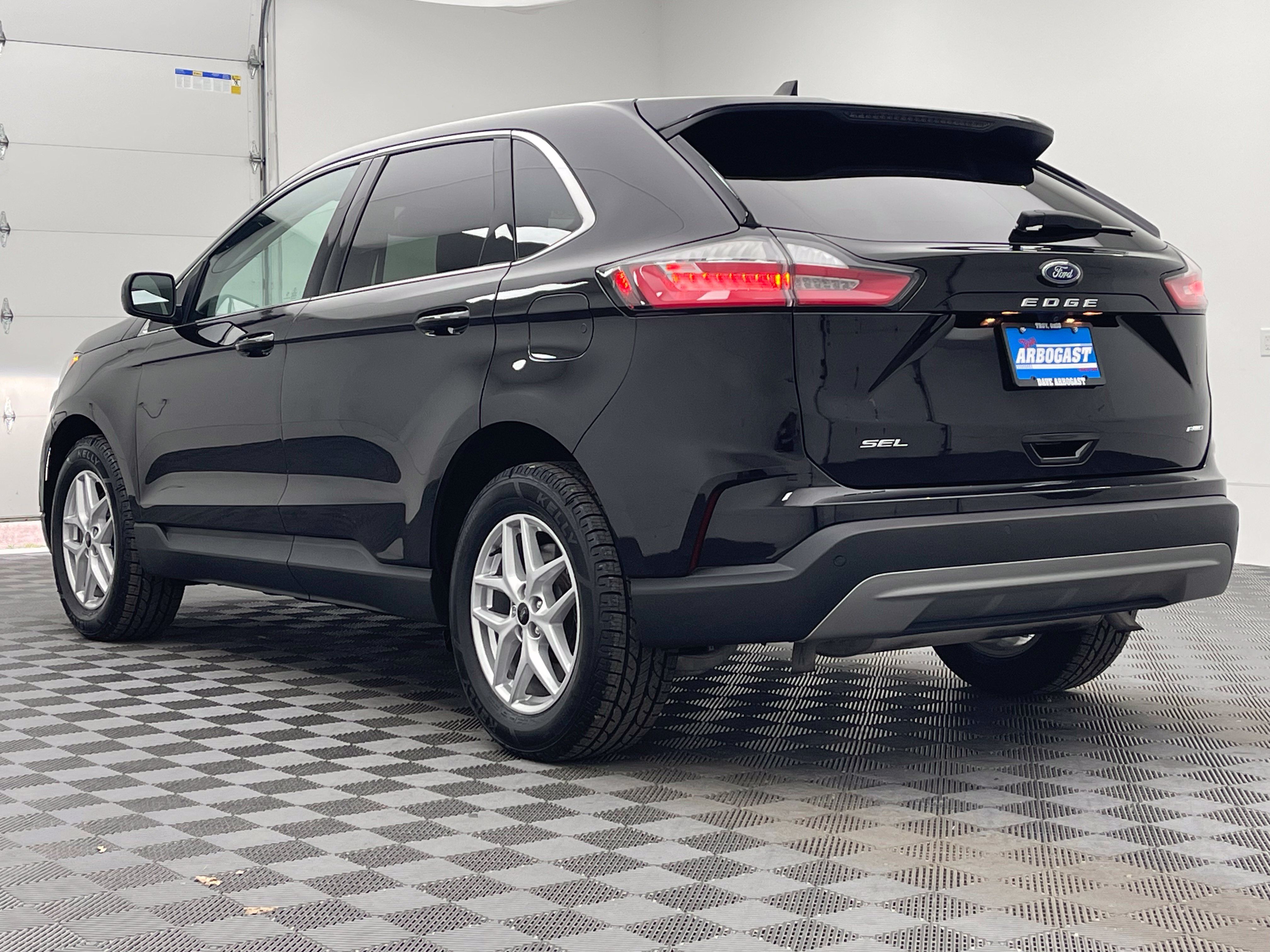Used 2023 Ford Edge SEL w/ Convenience Package AWD/4WD image 11
