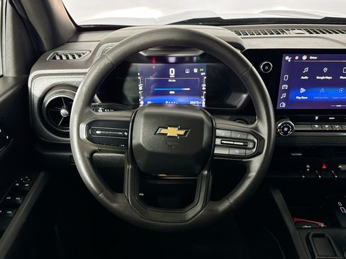 Used 2023 Chevrolet Colorado W/T RWD image 24