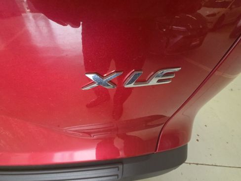 Used 2024 Toyota Corolla Cross XLE w/ Convenience Package image 6