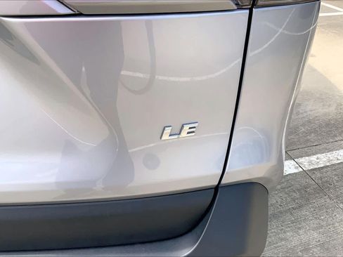 Used 2024 Toyota RAV4 LE FWD image 10