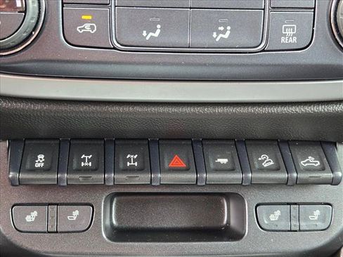 Used 2018 Chevrolet Colorado ZR2 AWD/4WD image 16