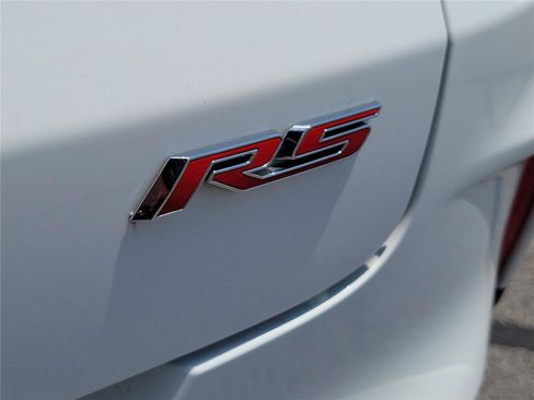 Used 2021 Chevrolet TrailBlazer RS w/ Sun and Liftgate Package FWD image 8
