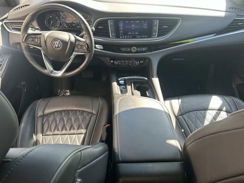 Used 2023 Buick Enclave Avenir w/ Avenir Technology Package image 17