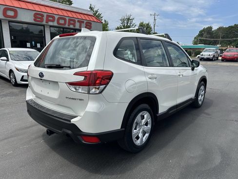 Used 2019 Subaru Forester AWD/4WD image 5