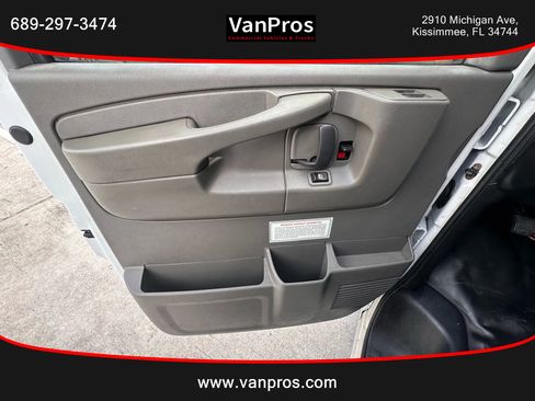 Used 2011 GMC Savana 3500 image 8