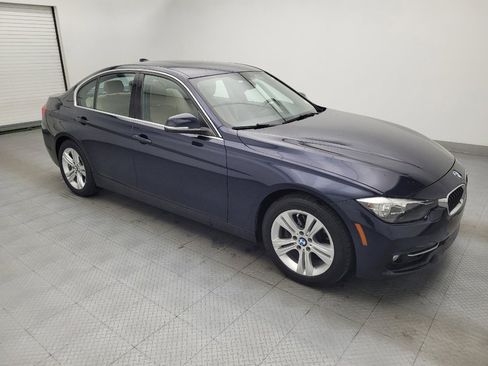 Used 2017 BMW 330i Sedan w/ Driver Assistance Package RWD image 11