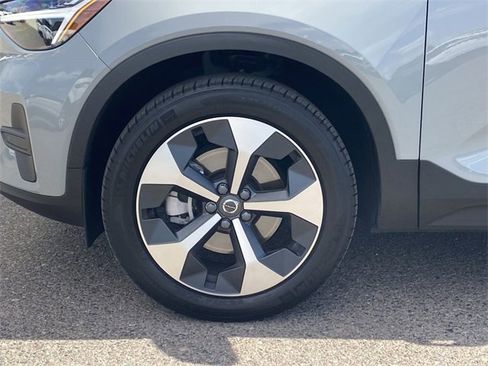 New 2025 Volvo XC40 B5 Core w/ Protection Package Premier image 11