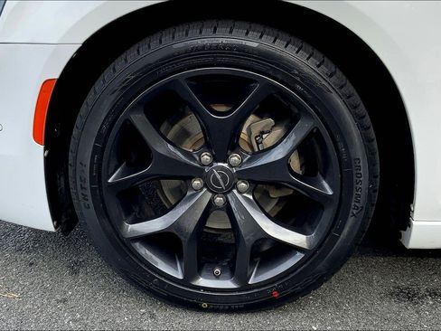 Used 2022 Chrysler 300 S image 10