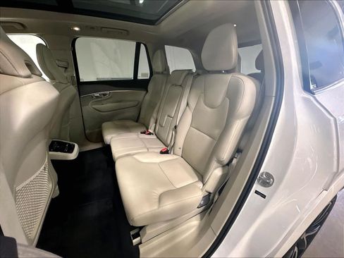 Used 2024 Volvo XC90 B6 Plus AWD/4WD image 27