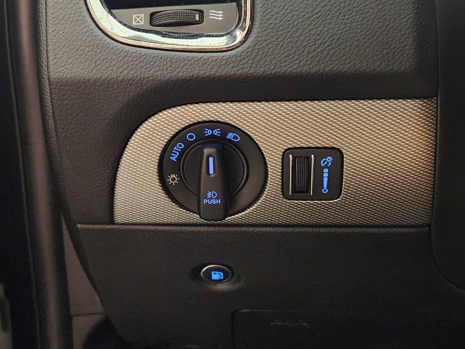 Used 2020 Dodge Durango GT AWD/4WD image 22