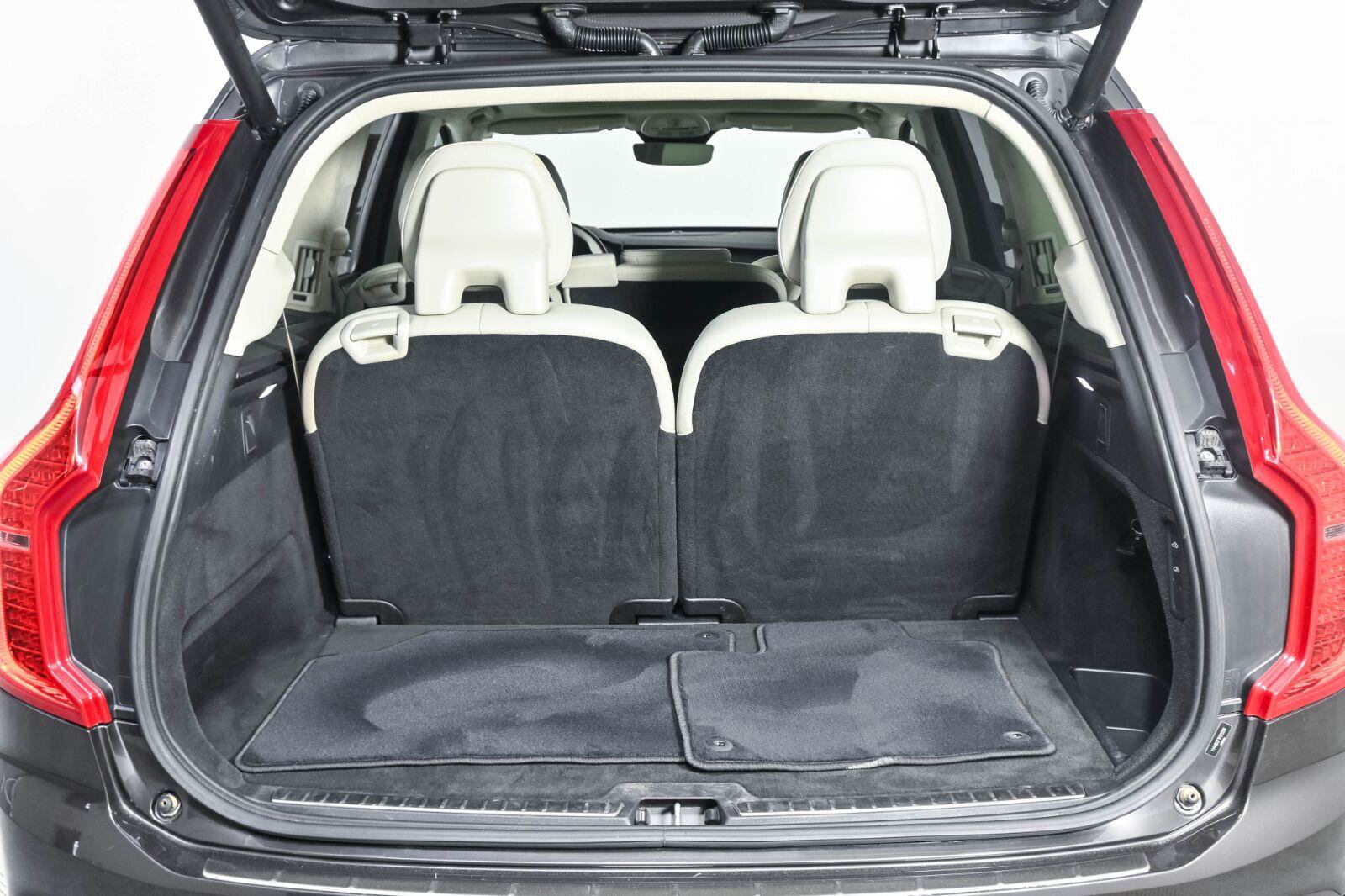 Certified 2024 Volvo XC90 T8 Ultimate w/ Lounge Package AWD/4WD image 30