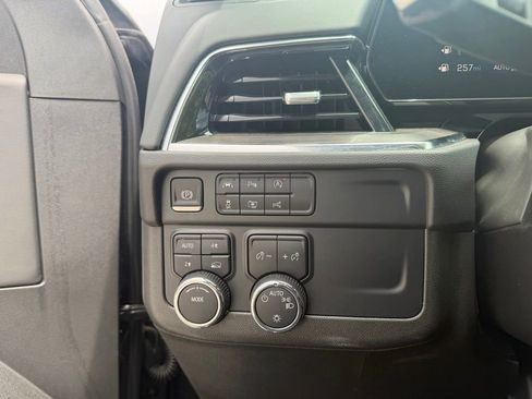 Used 2025 Chevrolet Tahoe LT AWD/4WD image 21