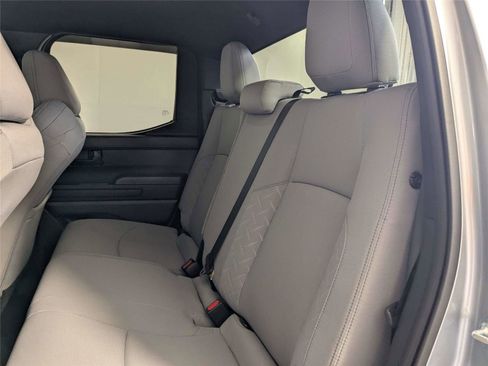 Certified 2024 Toyota Tacoma SR5 AWD/4WD image 33