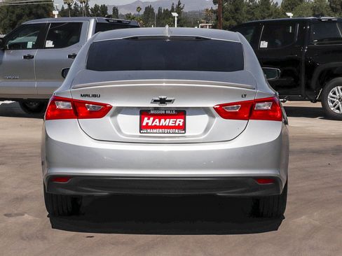 Used 2018 Chevrolet Malibu LT FWD image 6