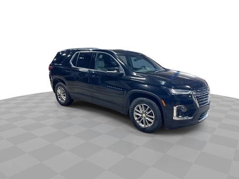 Certified 2023 Chevrolet Traverse LT image 3