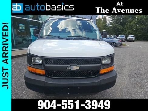 Used 2016 Chevrolet Express 2500 RWD image 9