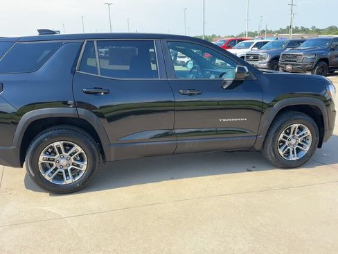 Used 2026 GMC Terrain Elevation FWD image 9