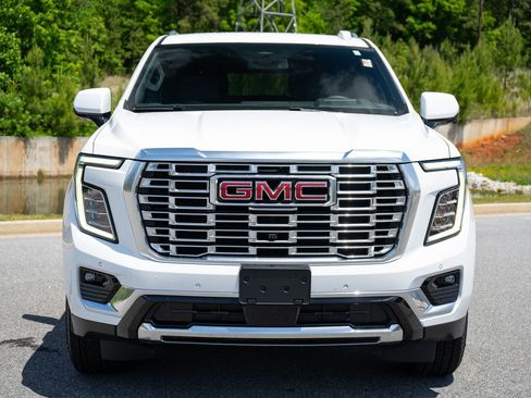 Used 2025 GMC Yukon XL Denali AWD/4WD image 2