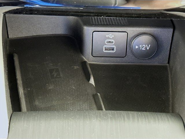 Used 2025 Ford Escape SE w/ PHEV Premium Package FWD image 19