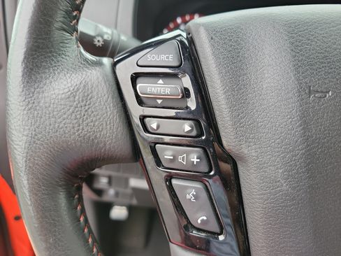 Used 2025 Nissan Frontier Pro-X RWD image 21