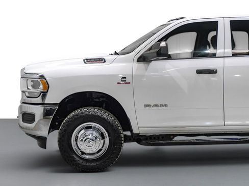 Used 2019 RAM 3500 Tradesman w/ Chrome Appearance Group AWD/4WD image 10