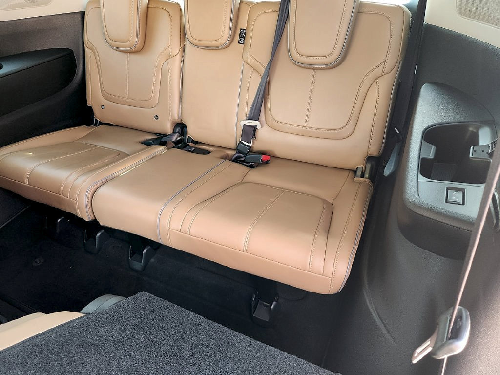 Used 2025 INFINITI QX80 Sensory w/ Exterior Package AWD/4WD image 32