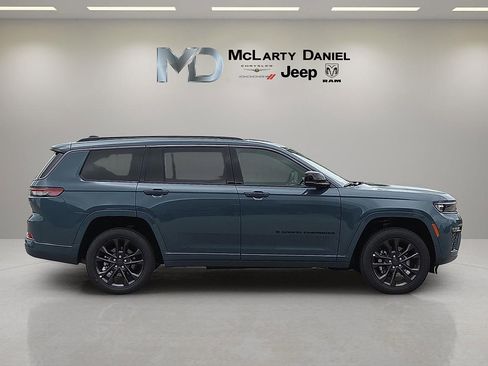 New 2026 Jeep Grand Cherokee L Limited AWD/4WD image 6